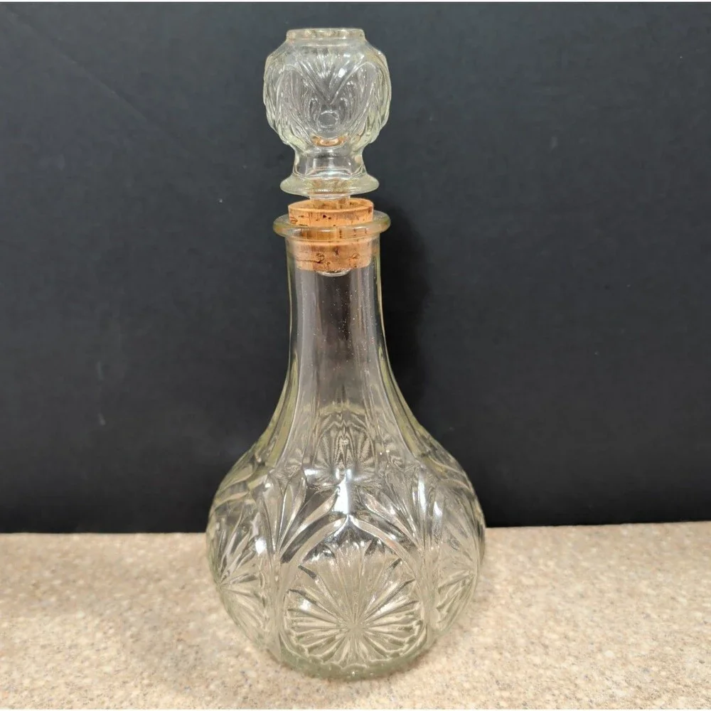 Vintage Clear Pressed Glass Decanter Bottle Starburst Pinwheel Cork Stopper 10.5
